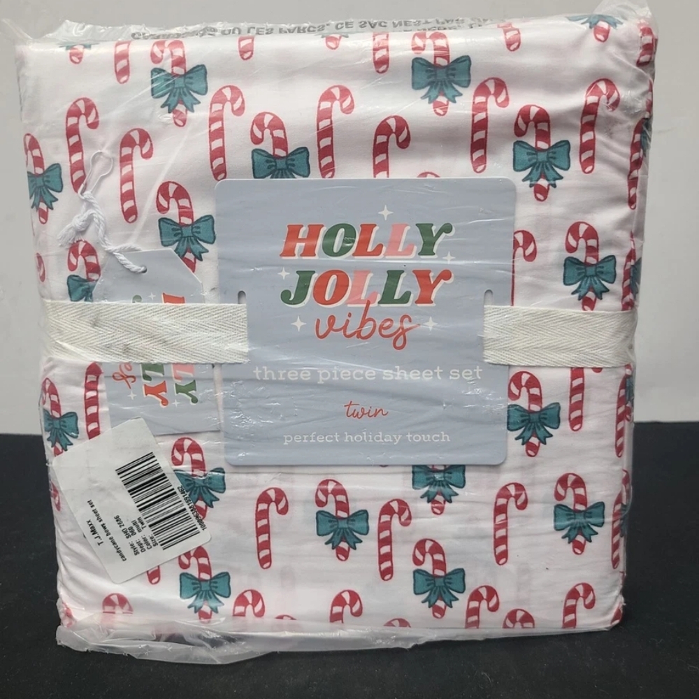 HOLLY JOLLY + vibesthree piece sheet set twin perfect holiday touch New